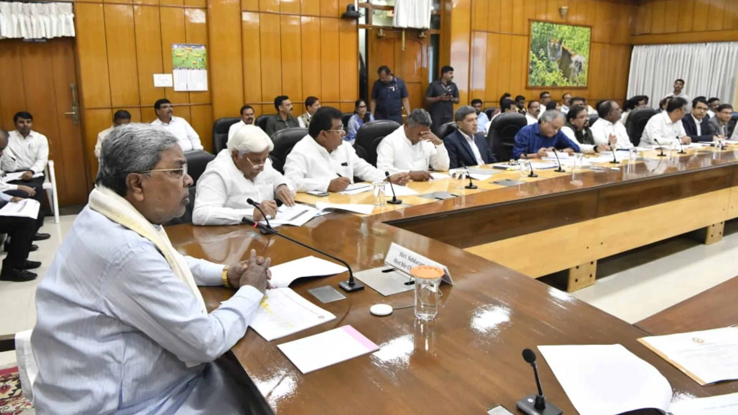 CM siddaramaiah development project review (1)
