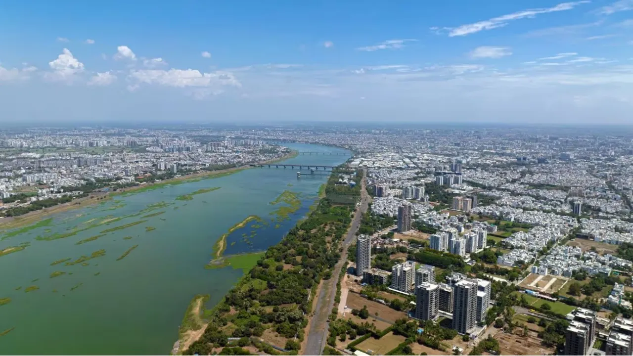 surat will become slum free city (2)