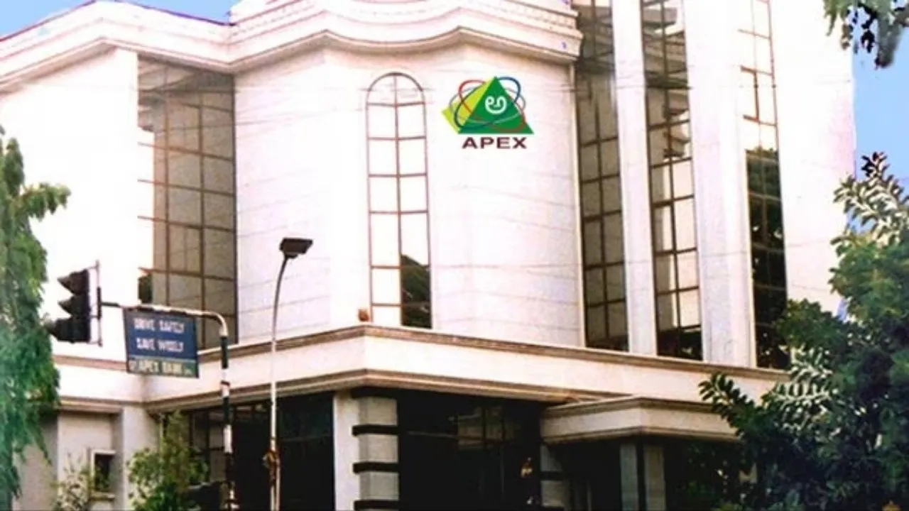 APEX BANK PRESIDENT POST FIGHT (2)