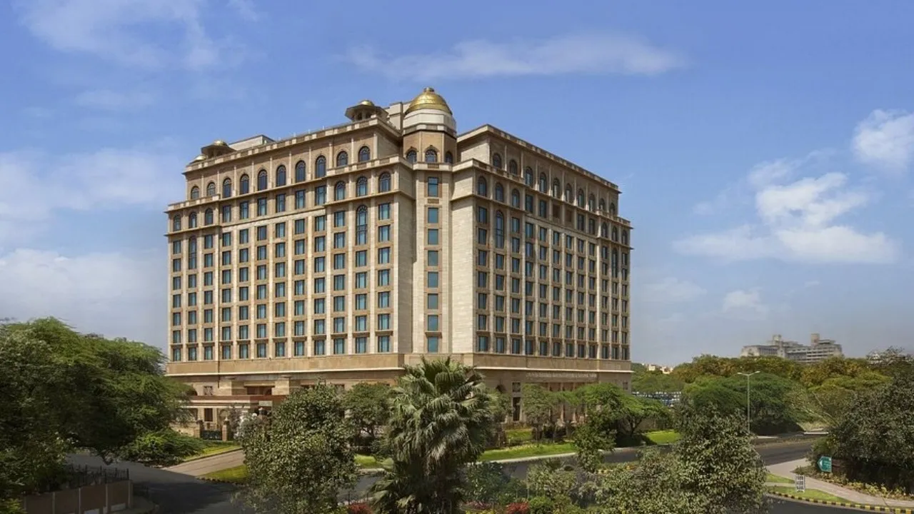 delhi leela palace hotel