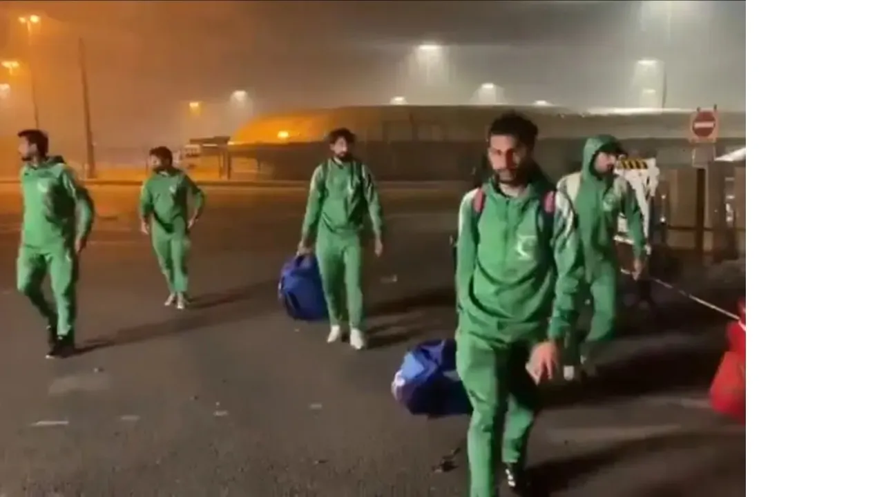 PAKISTAN HOCKEY TEAM ROAM AUSTRALIA (1)