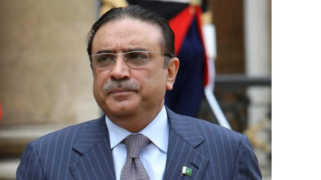PAK PREZ ASIF ALI ZARDARI SAYS INDIA PREPARING FOR WAR