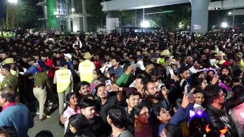 Happy New Year : 2023ಕ್ಕೆ ಬಾಯ್&zwnj; ಬಾಯ್&zwnj;.. 2024ಕ್ಕೆ ಹಾಯ್ ಹಾಯ್.. ಹೇಗಿತ್ತು ಬೆಂಗಳೂರಲ್ಲಿ ಸಂಭ್ರಮ..?