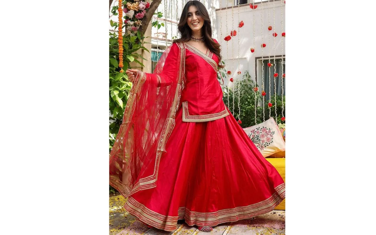 Lehenga Vs Ghagra (5)
