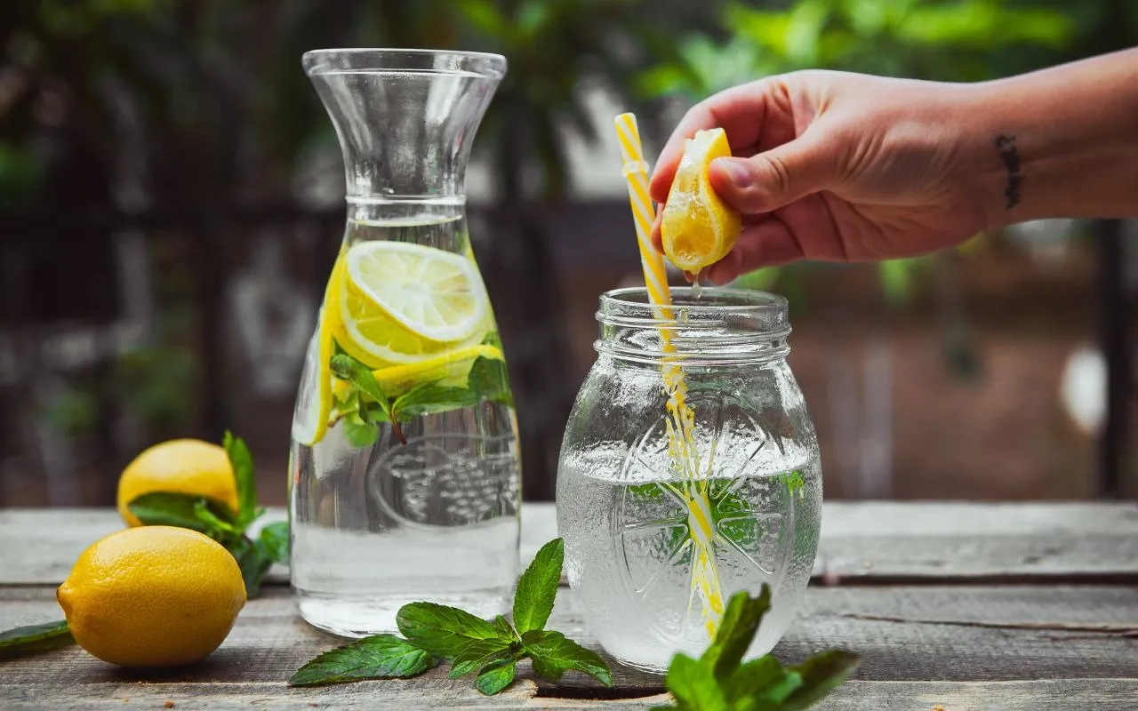 Healthy Drinks For Pregnant Women Lemon Water