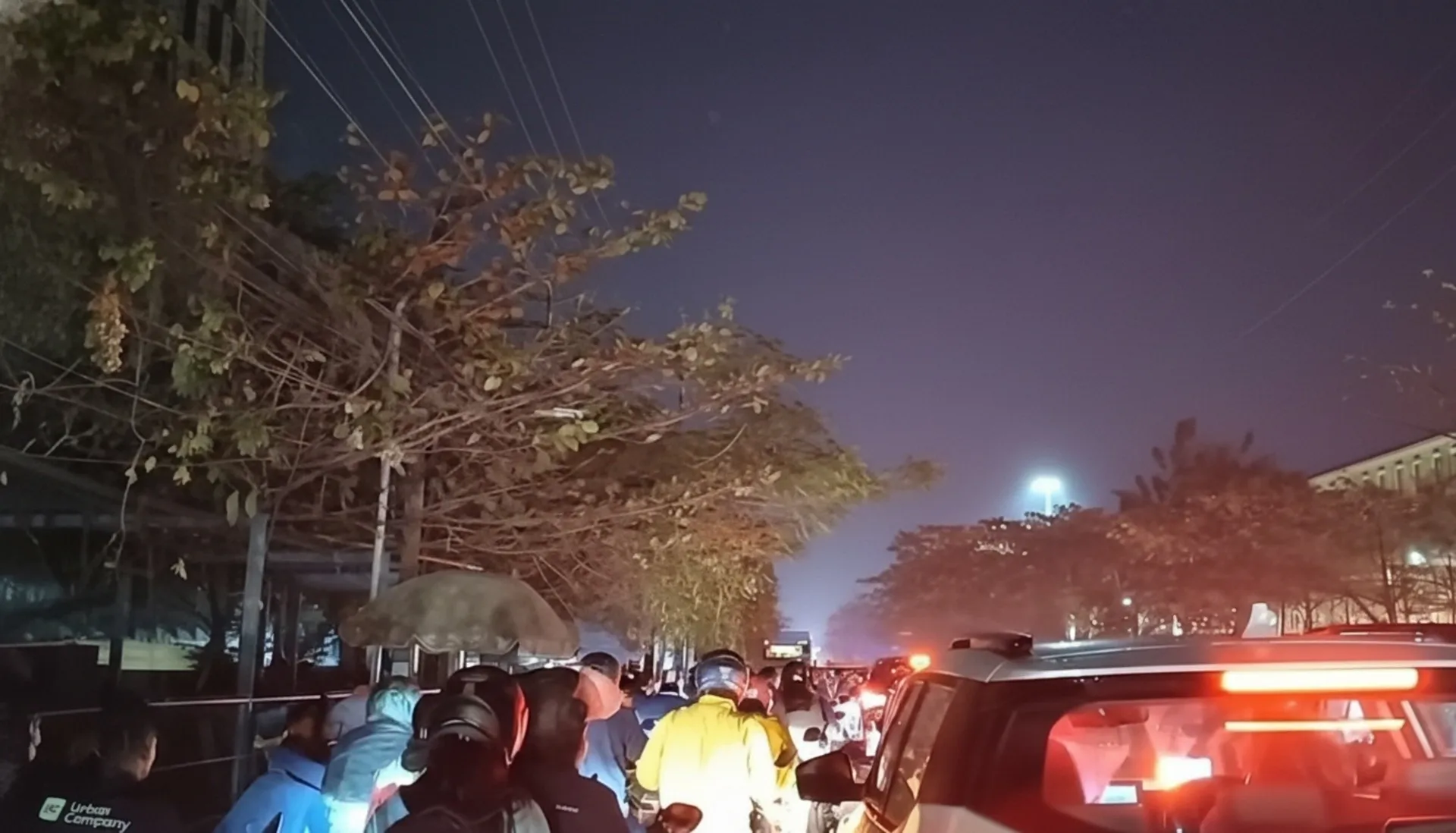 Traffic Snarl in Bhubaneswar KIIT Road