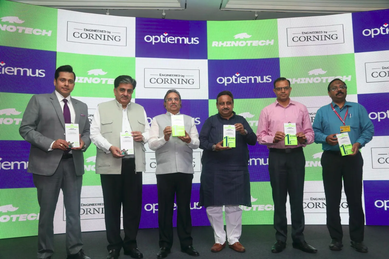 WhatsApp Image 2025-08-14 at 8.17.06 PMOptiemus debuts RhinoTech screen protectors made with Corning glass