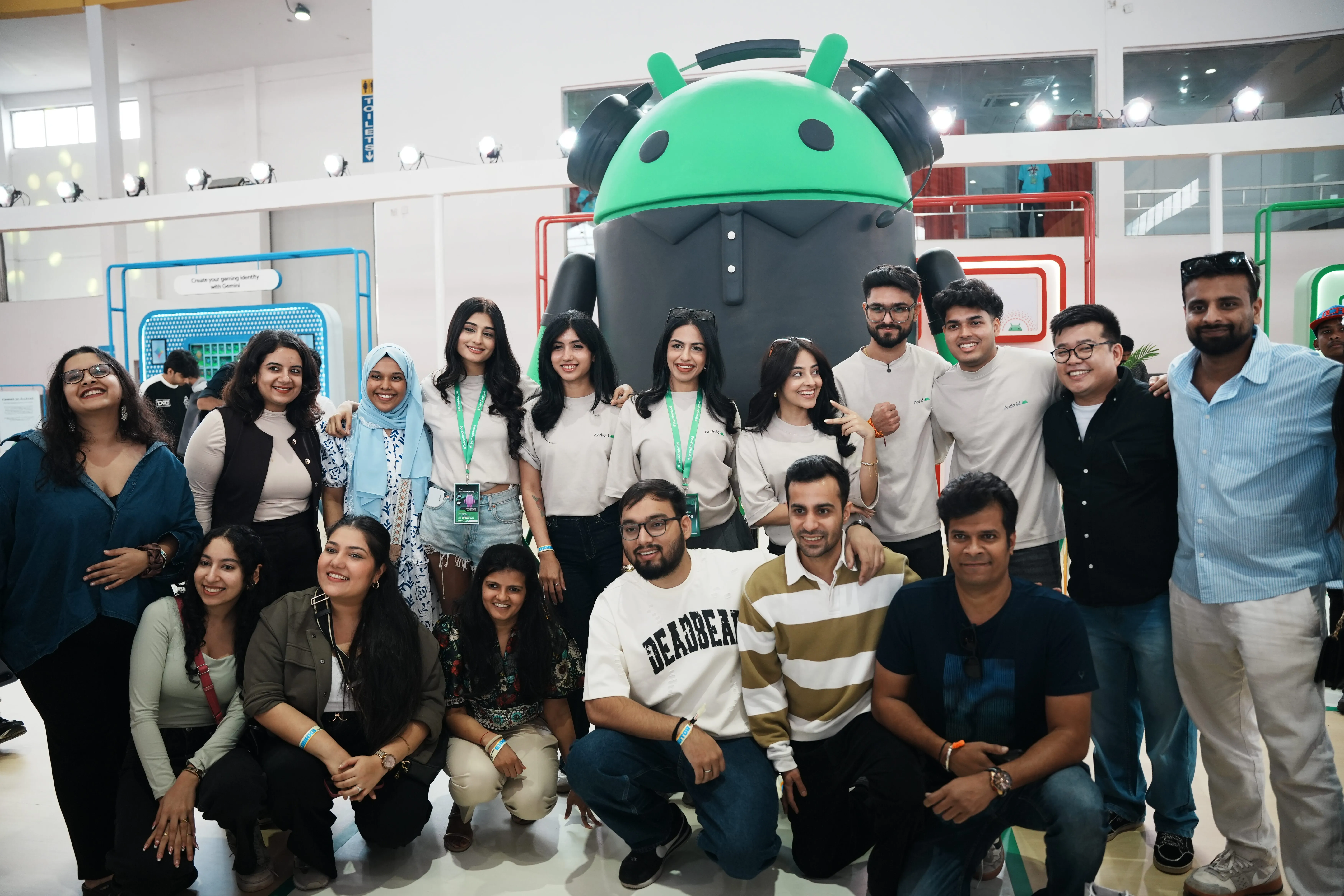 Top gaming content creators with fans at Hyderabad Comic Con day 2 at Hitex Exhibition Center(2)