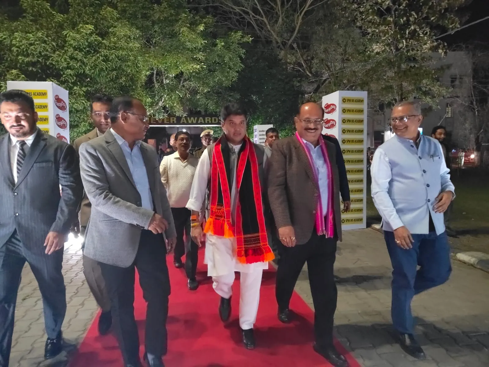 Chief guest Jyotiraditya Scindia arrives