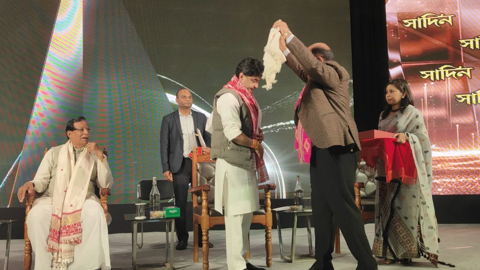 Jyotiraditya Scindia felicitated1