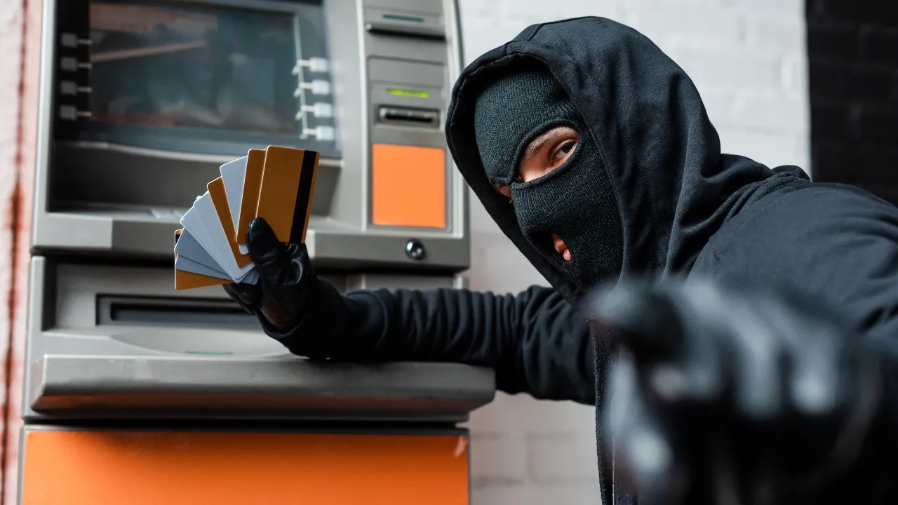 Hyderabad bank  theft