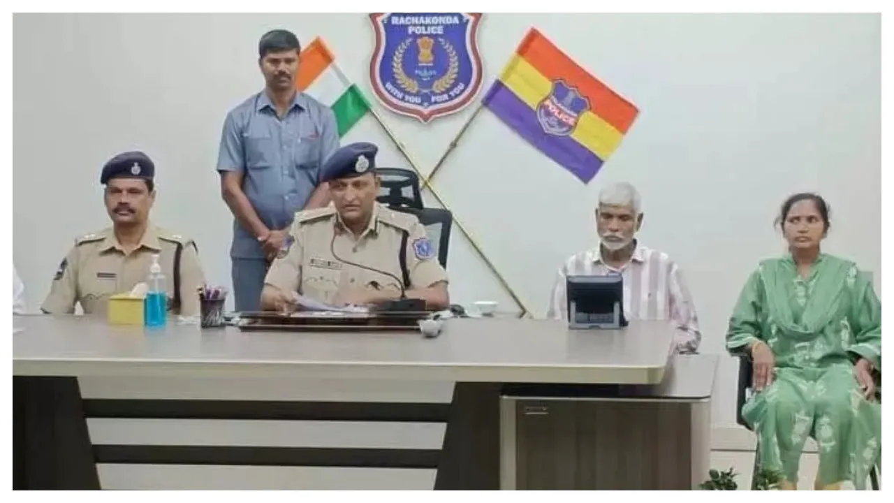 .Jana Natya Mandali founder Sanjeev surrenders