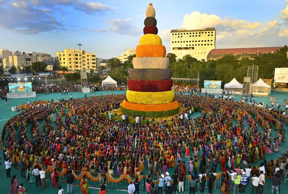 29092025_Bathukamma flower festival 04