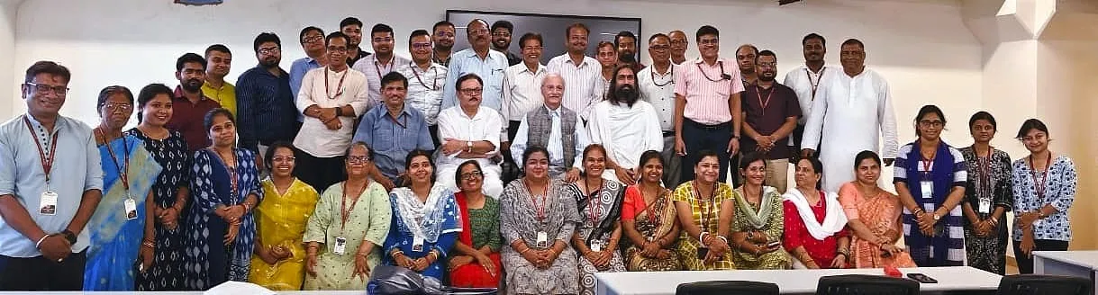 sri sri photo