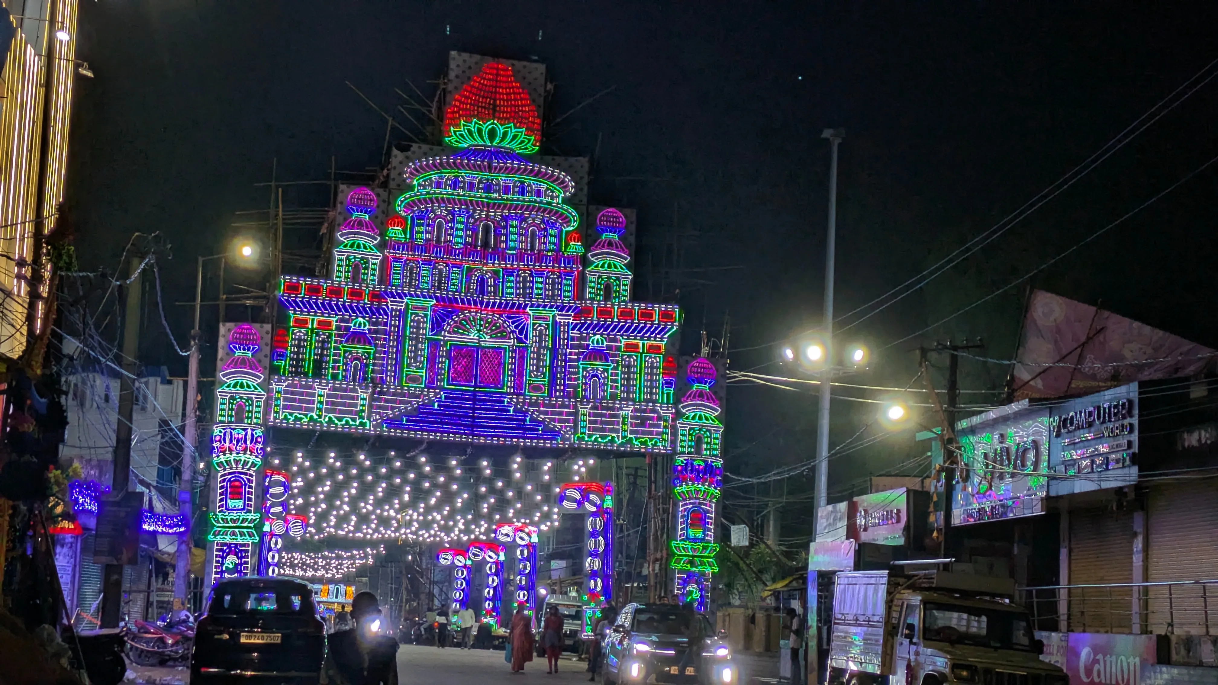 ngp-durgapuja-goudastreet chawk-light decoration