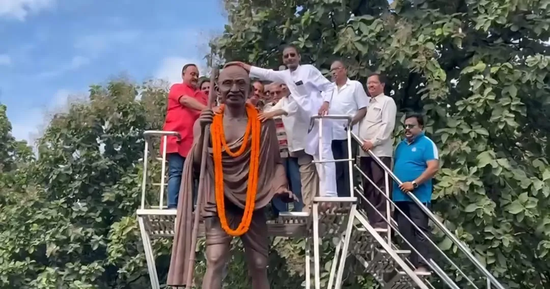 Suppression of the ideology of peace and non-violence continues: Congress' march on Gandhi Jayanti