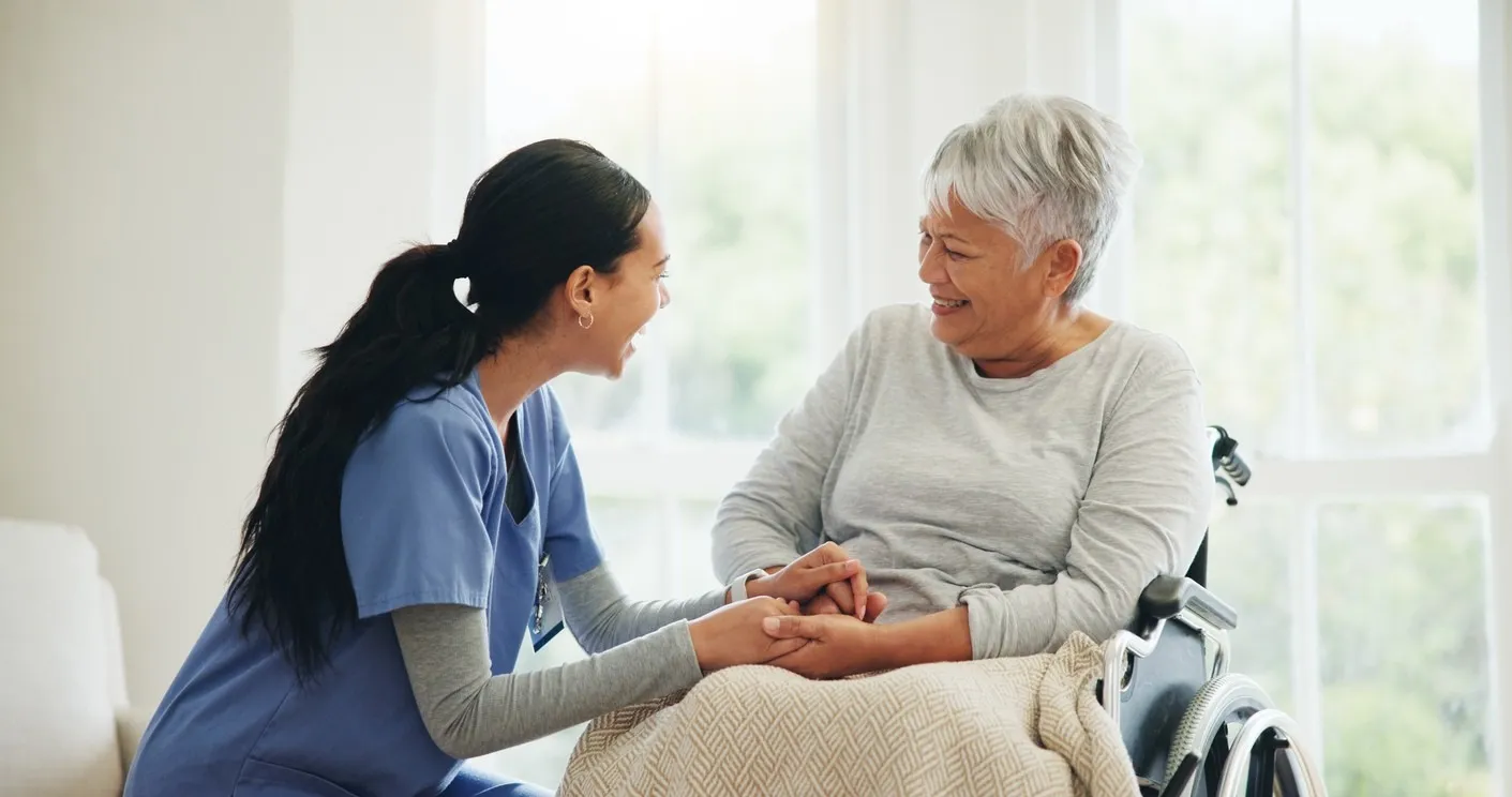 palliative-care-worker-with-patient