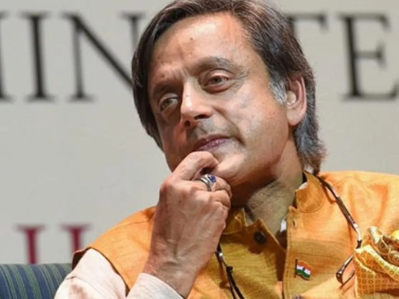 shashi tharoor