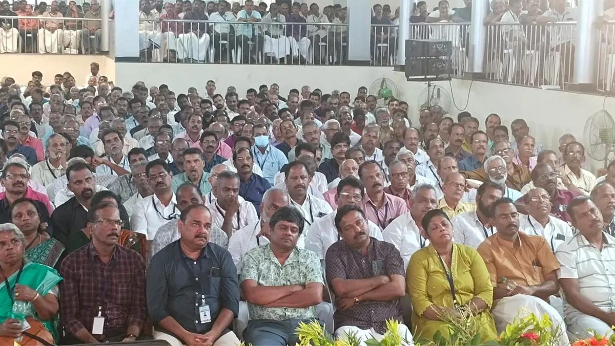 20 20 party kizhakkambalam-2
