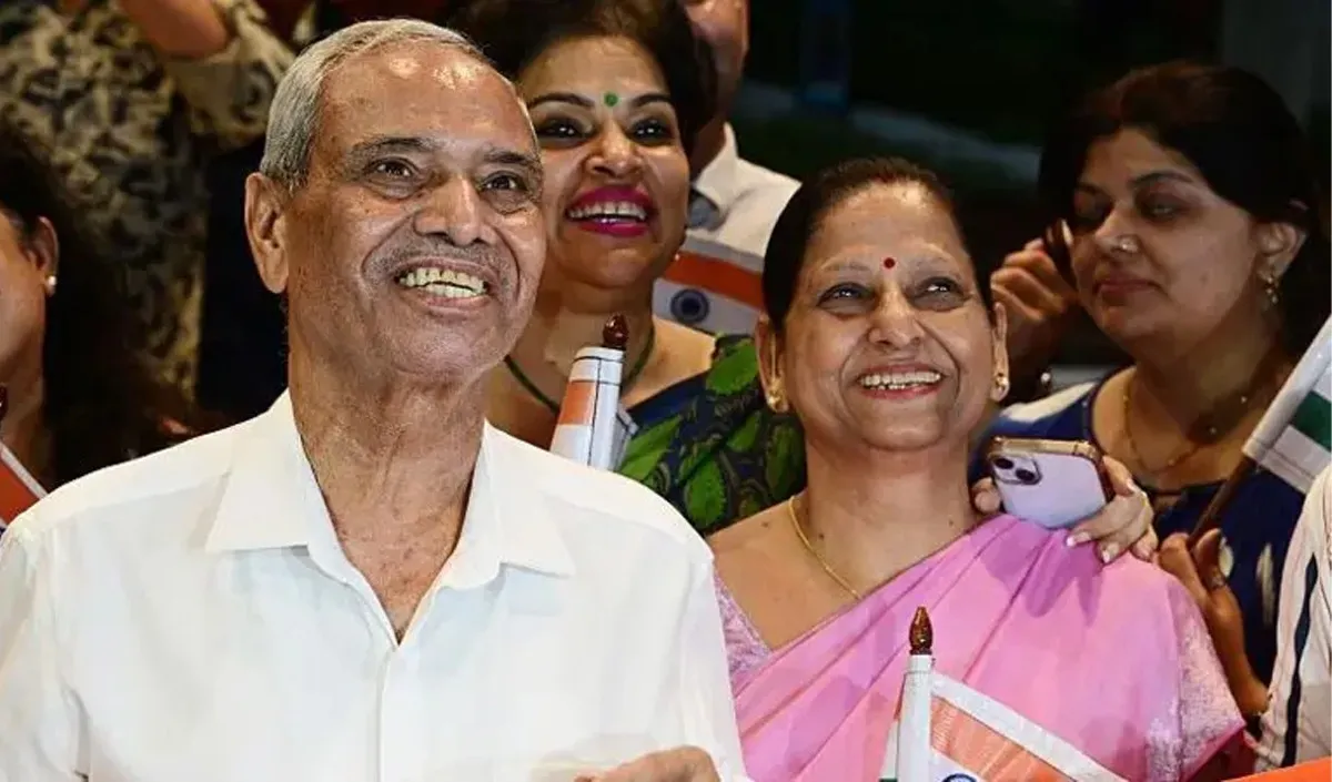 parents of shubhamshu shukla