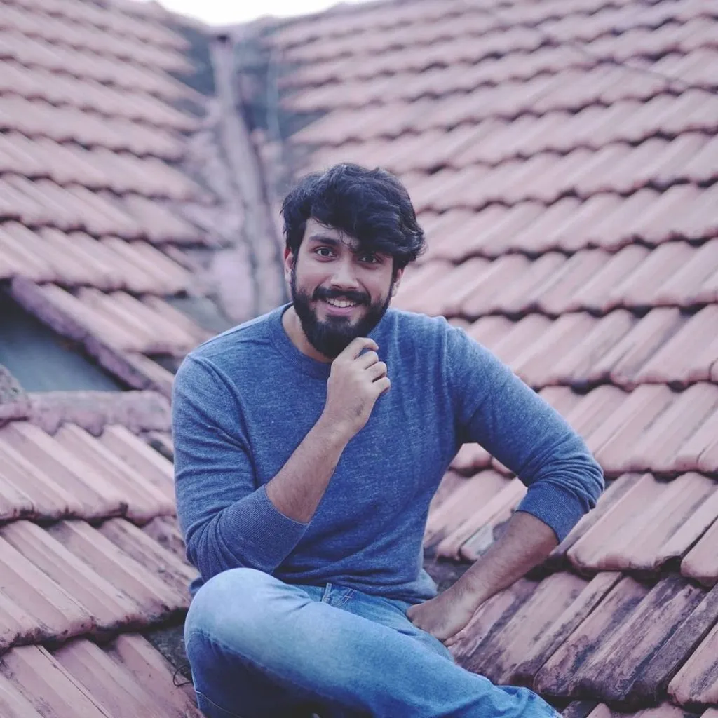 kalidas_jayaram-___CIIf1IpnucP___--1024x1024