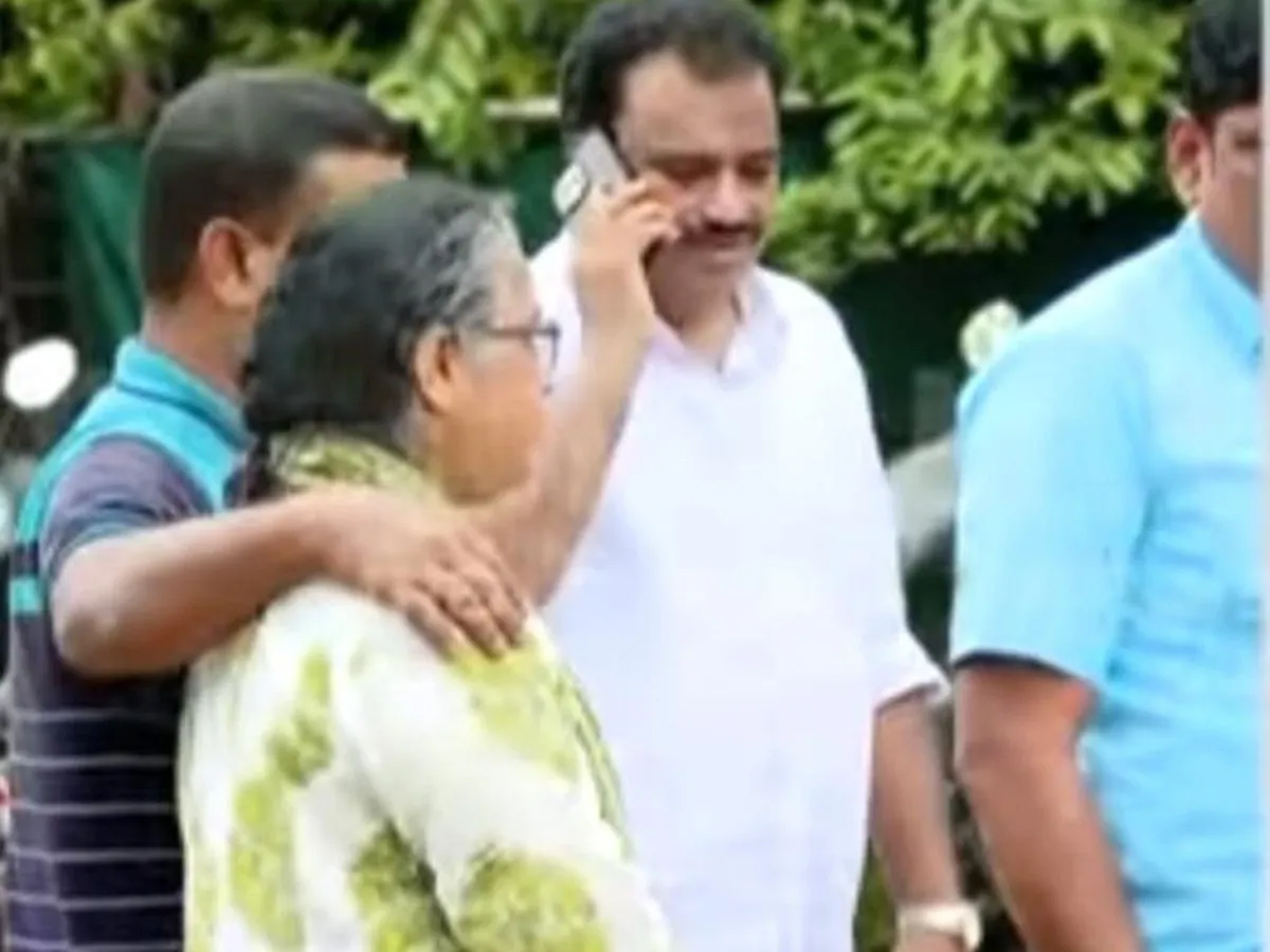 dk brijesh talking sisters family
