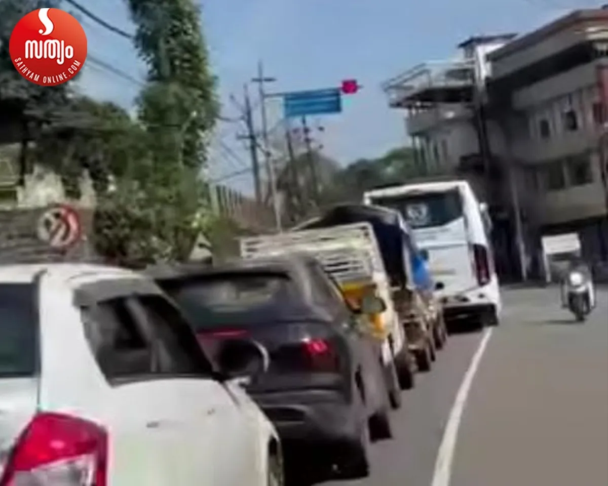 traffic block erumeli-2