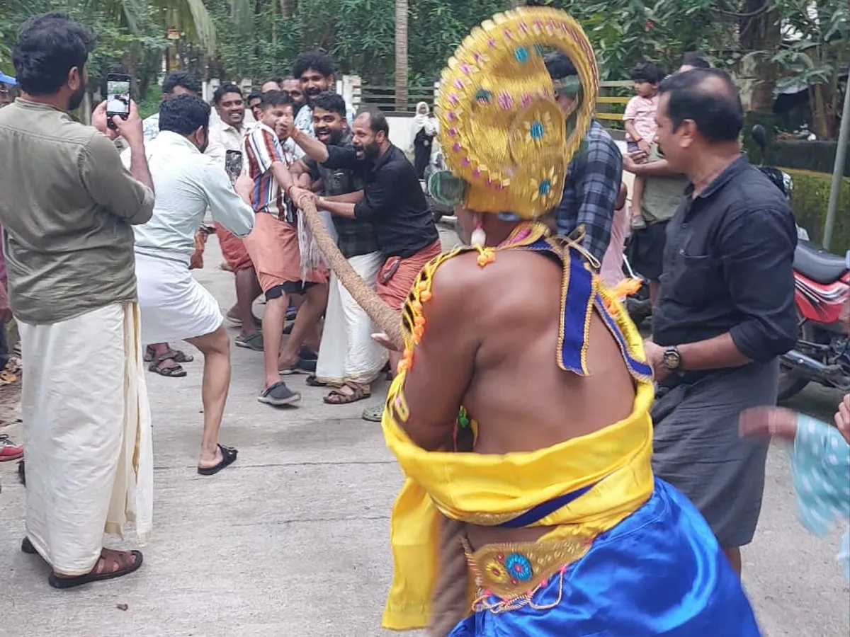 ezhuvathiruthi onam-2