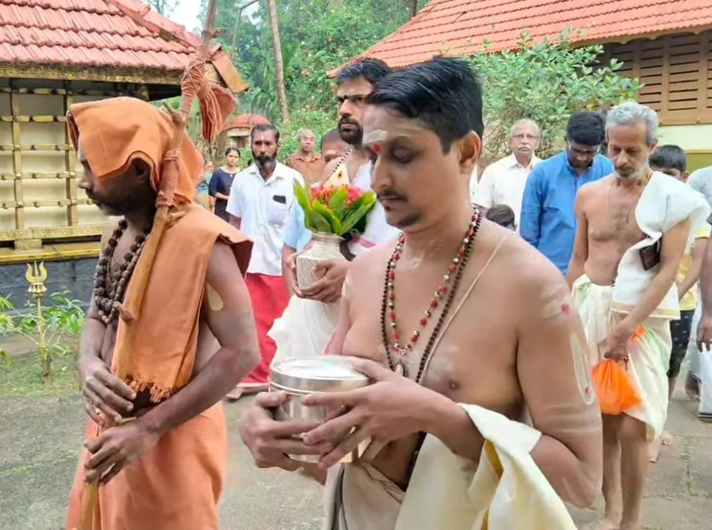 8db6bdd6-b105-425a-b368-8a3e6879ac2c