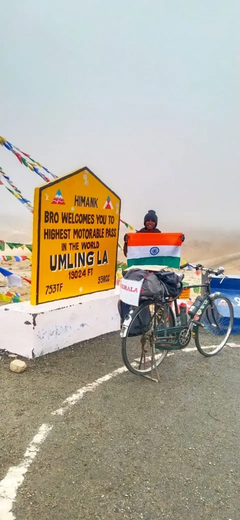 e5318c33-4999-4482-86b1-bc0f15f13e24