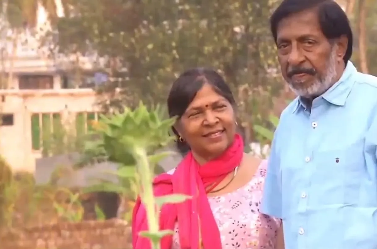 sreenivasan and wife in farm