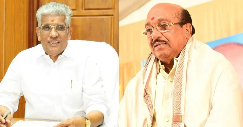 G-Sukumaran-Nair-and-Vellappally-Natesan