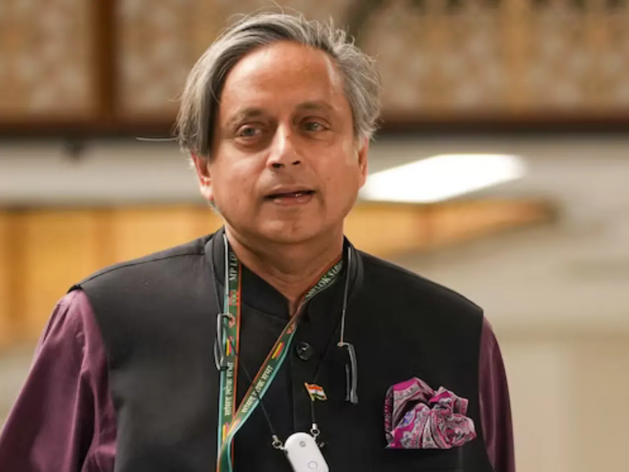 shashi tharoor