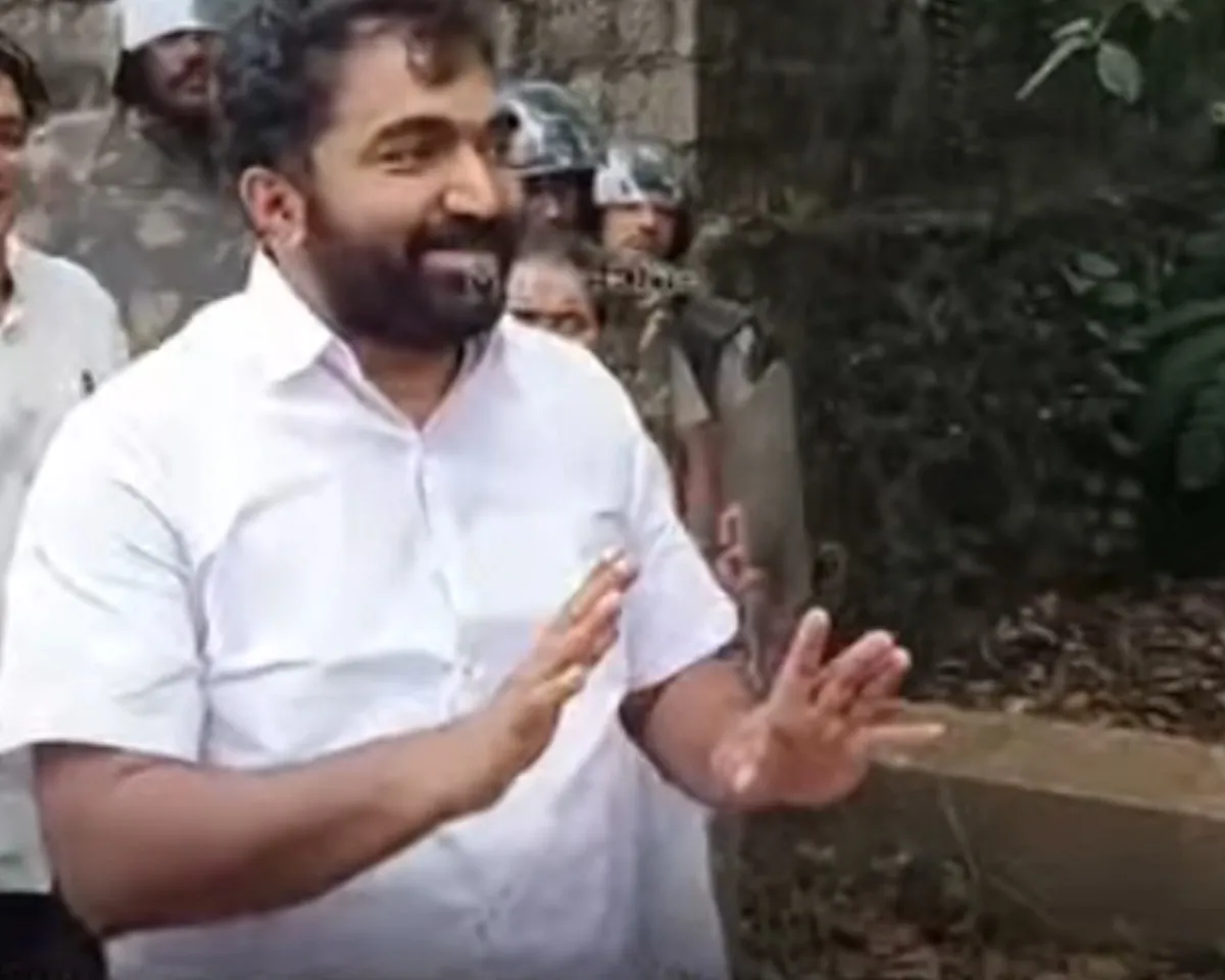 chandy oommen bjp protest-2