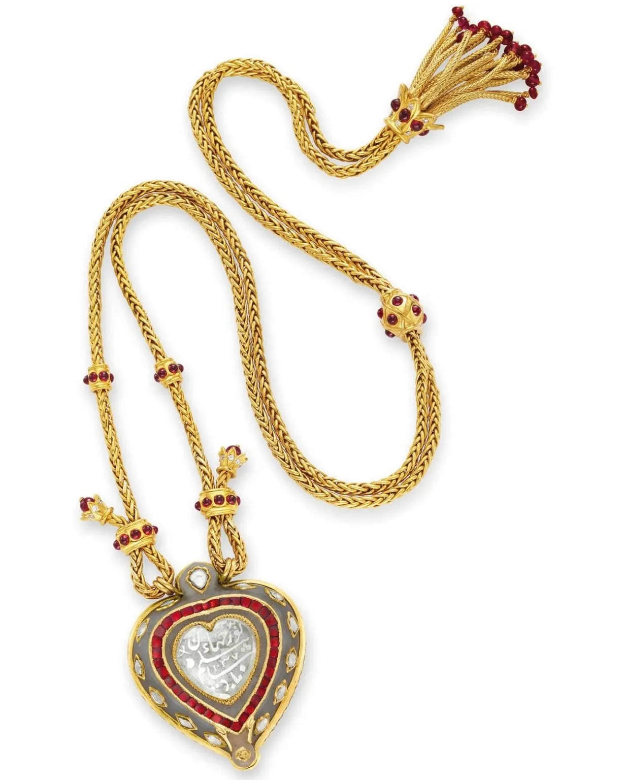 CULT_STY_Wuthering-Heights_Margot-Robbie_Elizabeth-Taylor_Tahj-Mahal-_Christies_IMG_4X5