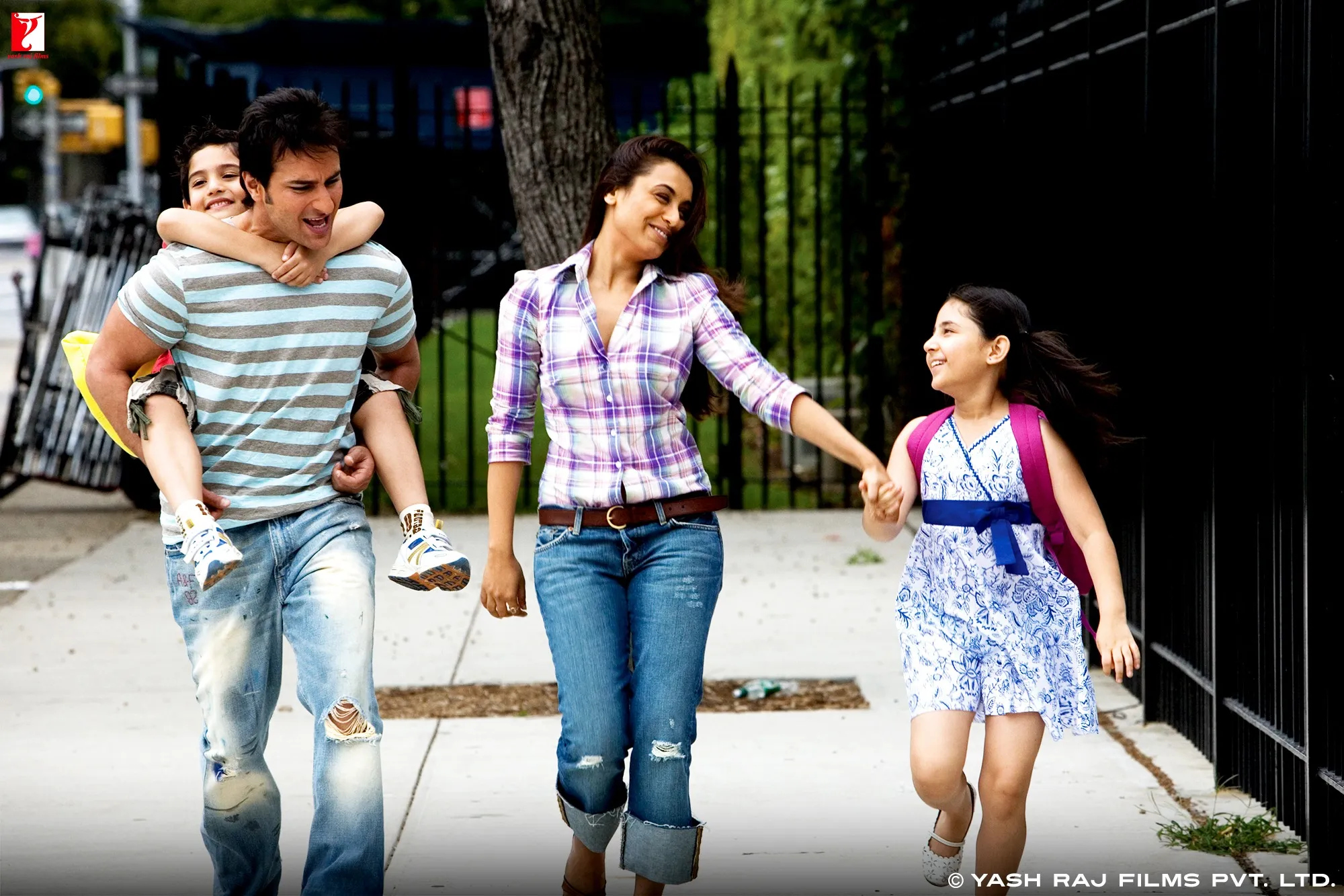 MV5BNmNmOTU1OWMtMTYxNi00YWNkLWE0OWYtNDZlNGVhZjEzZjI2XkEyXkFqcGc@._V1_