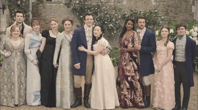 the-season-4-bridgerton-family-v0-66s5owm2vtlg1