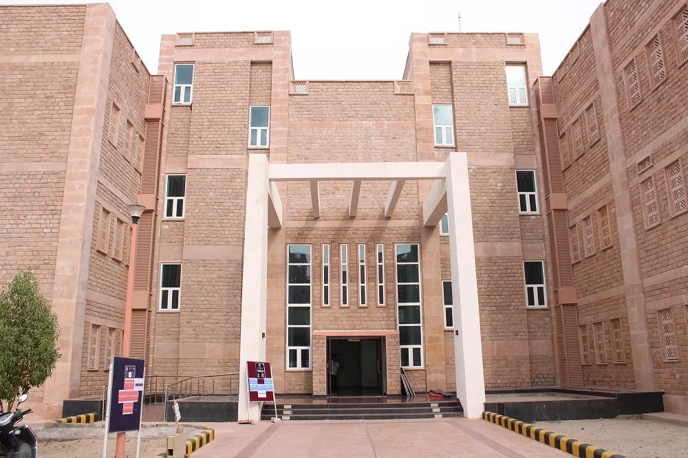 iit-jodhpur-professor-assault-director-dispute