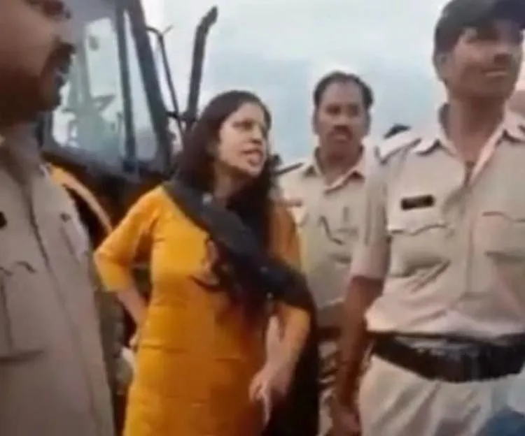 IAS Nidhi