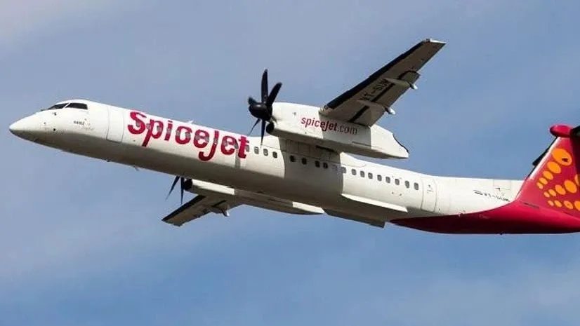spicejet-flight-sg-1077-technical-issue-jaipur-pune-2025