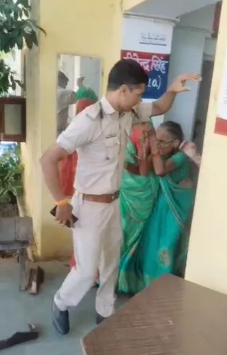 rajasthan-dhoulpur-women-riot-sampu-police-station-incident