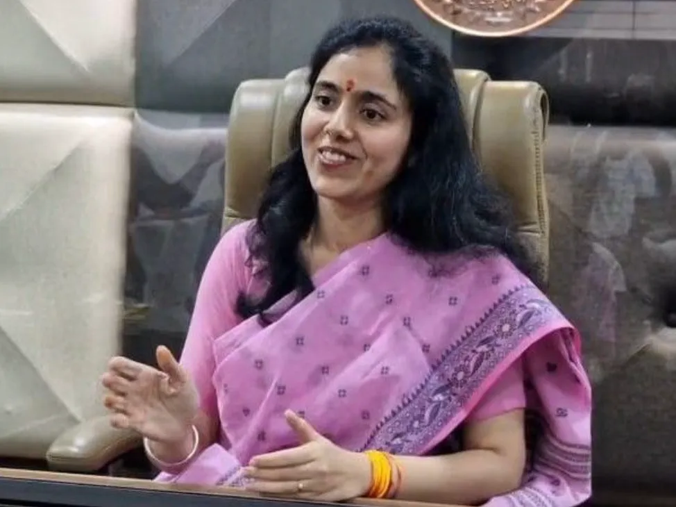 IAS Misha Singh