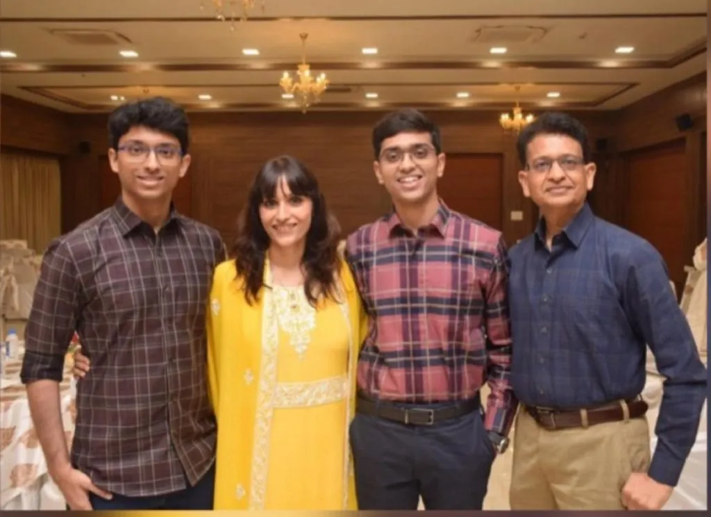 IAS Arth Jain with family