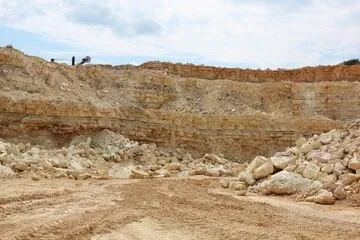 view-limestone-quarry_218872-2085
