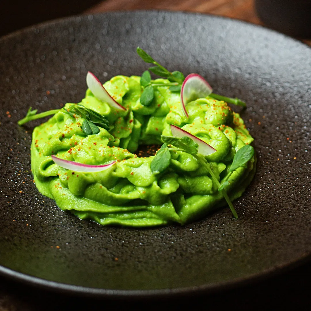 Edamame Hummus with Chips