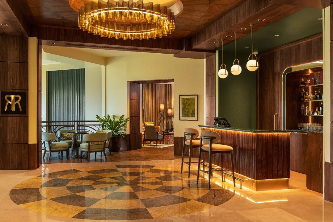 JW Marriott Mumbai Juhu Reflections Lounge & Bar