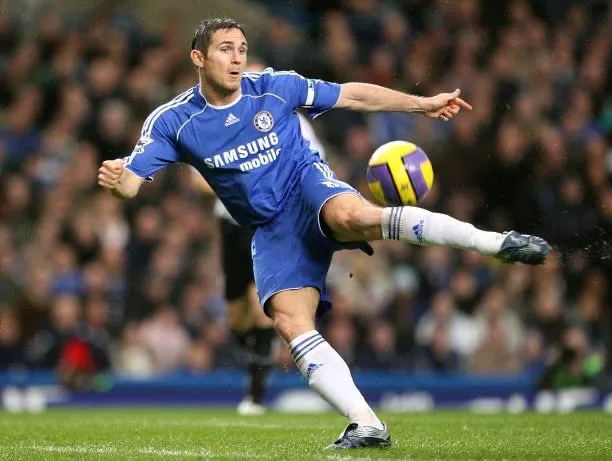 Best Number 8 Football Players | SportsGully