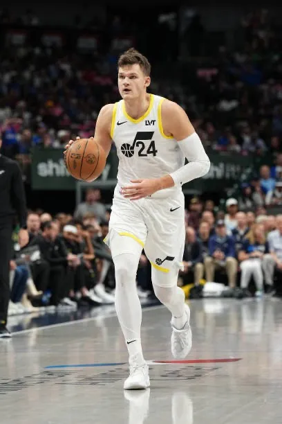 Tallest NBA Player Right Now: Current NBA Height Records | SportsGully