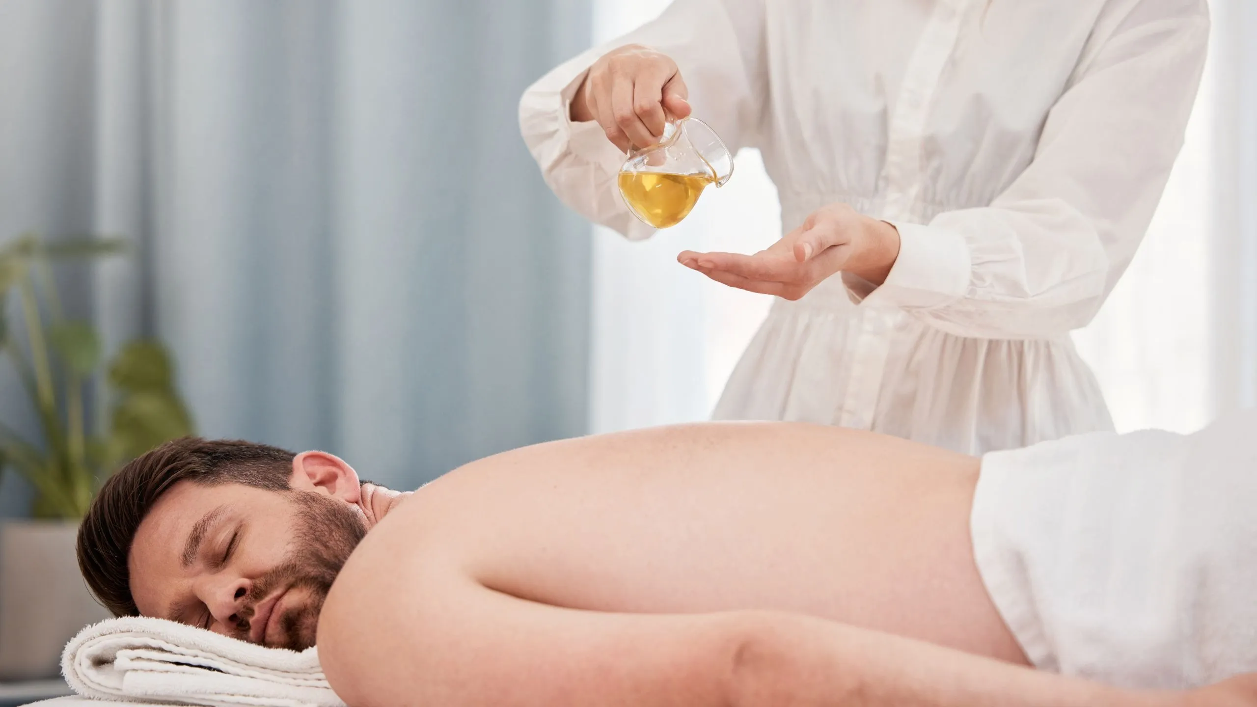 _Best Oils for Body Massage (4)