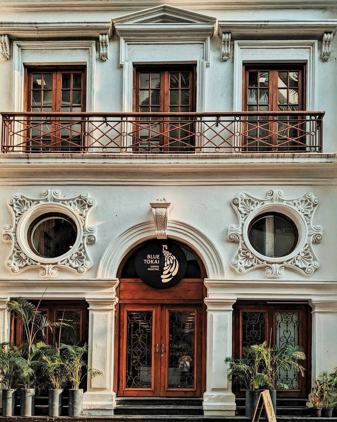 Blue Tokai Cafe in Kala Ghoda